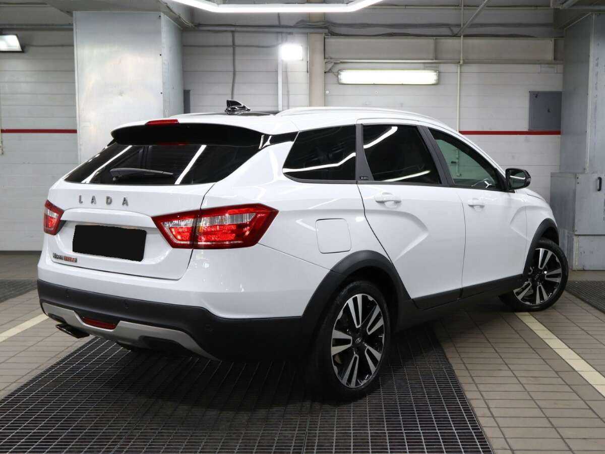 Б/У Лада (ВАЗ) Веста 2021 года. Фото: #1