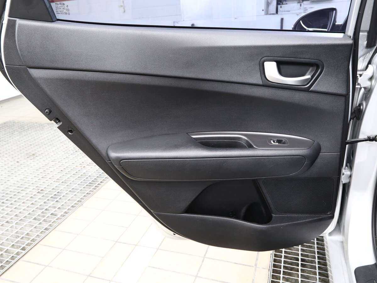 Б/У Киа Оптима 2016 года. Фото: #12