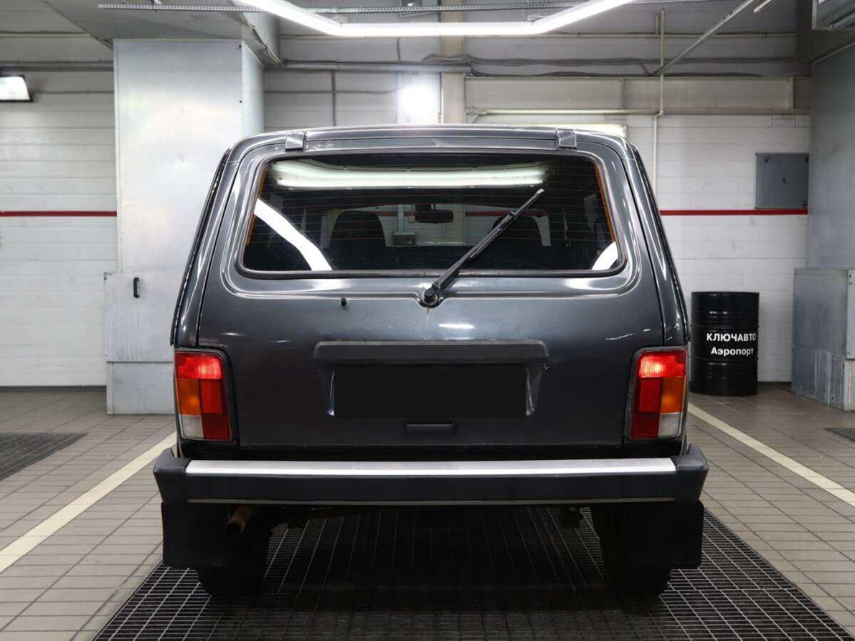 Б/У Лада (ВАЗ) 2131 (4х4) 2016 года. Фото: #2