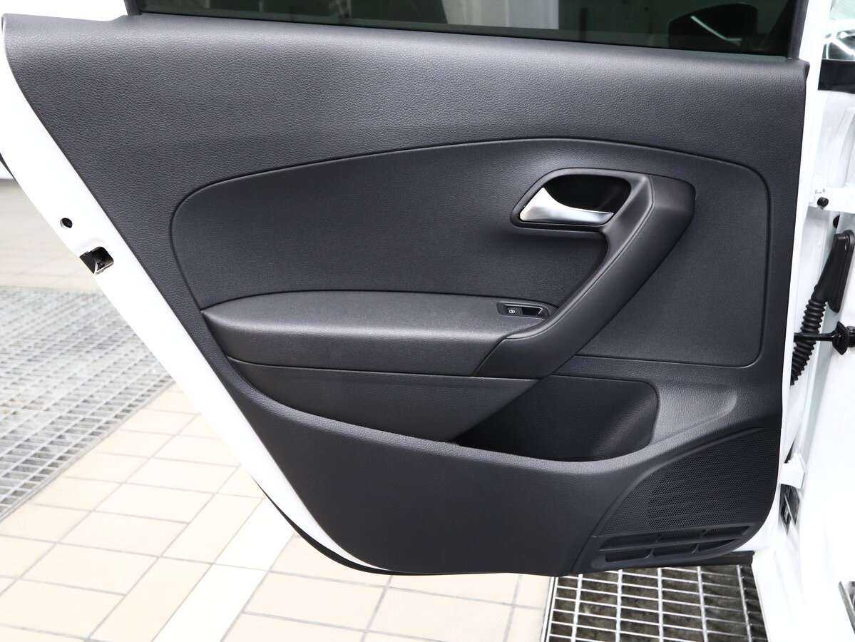 Б/У Фольксваген Поло 2019 года. Фото: #8