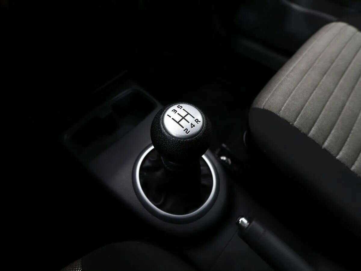 Б/У Сузуки С-Икс4 2013 года. Фото: #18