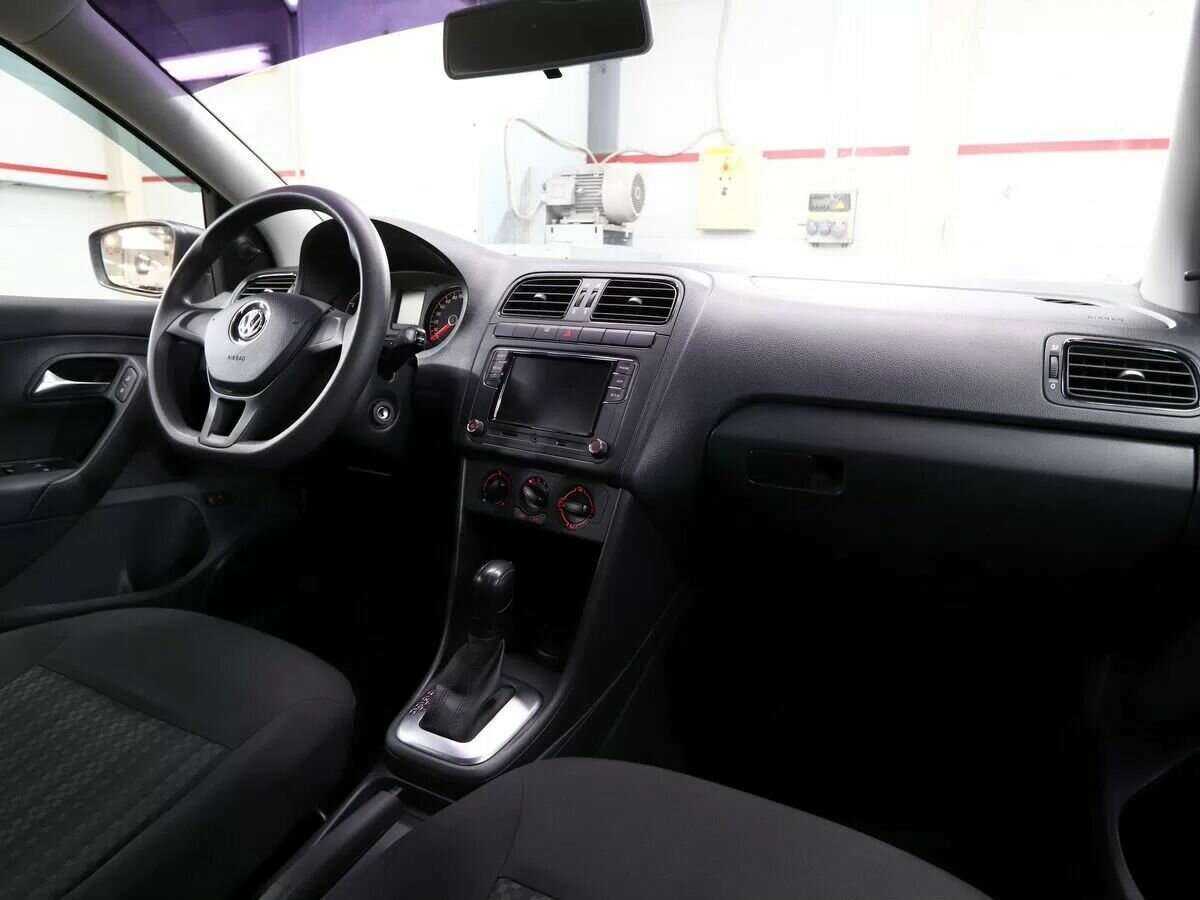 Б/У Фольксваген Поло 2018 года. Фото: #7