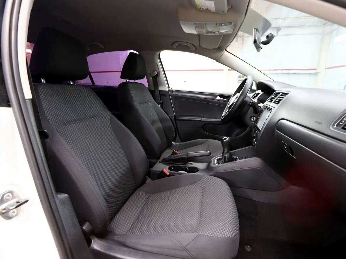 Б/У Фольксваген Джетта 2013 года. Фото: #6