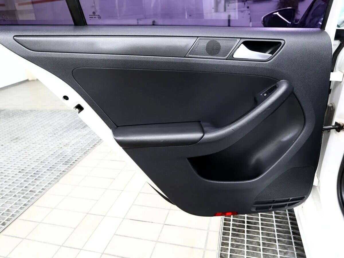 Б/У Фольксваген Джетта 2013 года. Фото: #12