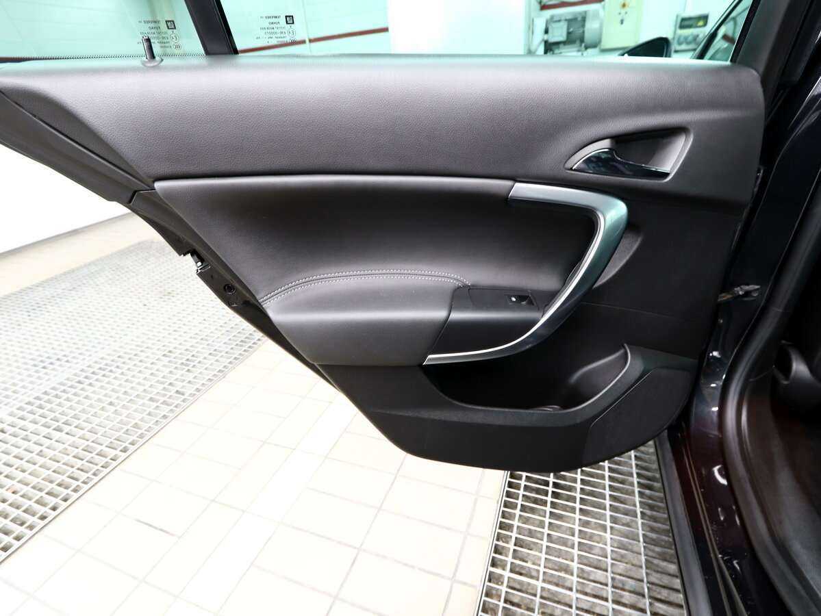 Б/У Опель Инсигния 2014 года. Фото: #14