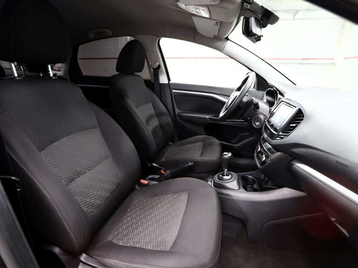 Б/У Лада (ВАЗ) Веста 2015 года. Фото: #12