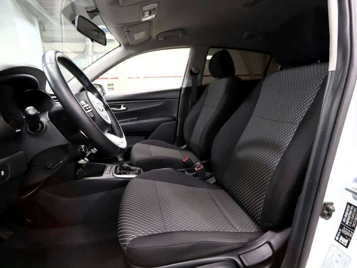 Б/У Киа Рио 2018 года. Фото: #6