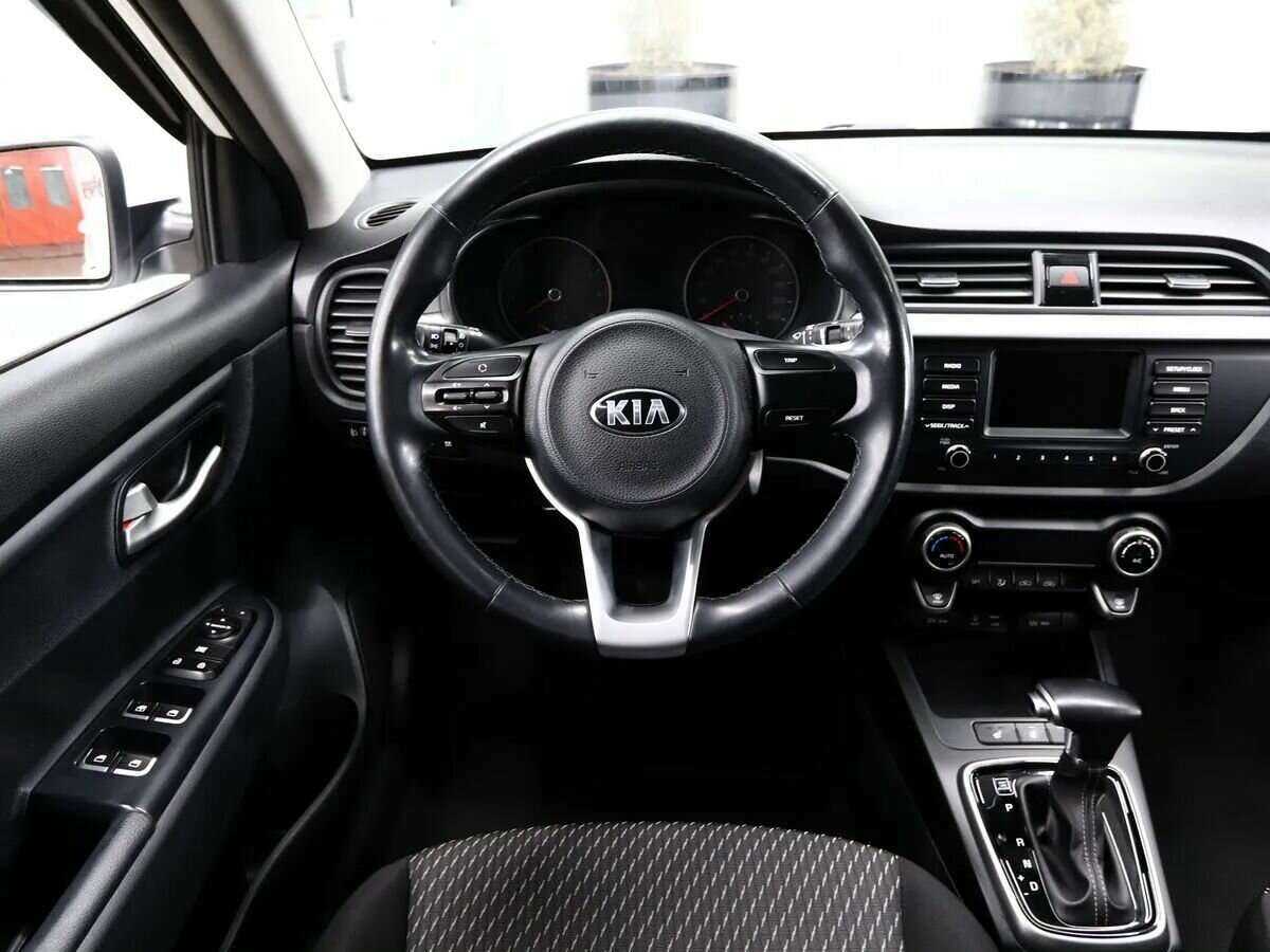 Б/У Киа Рио 2018 года. Фото: #11