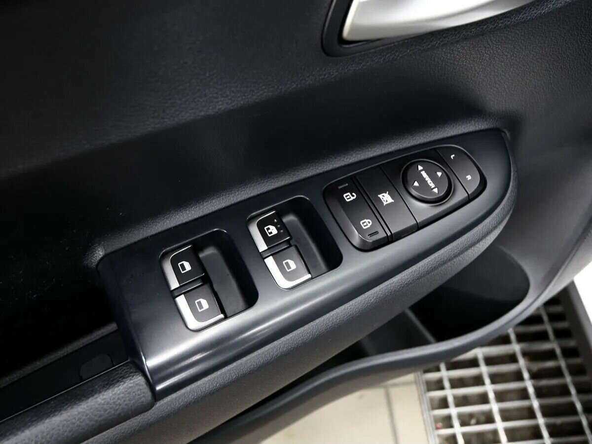 Б/У Киа Рио 2018 года. Фото: #15