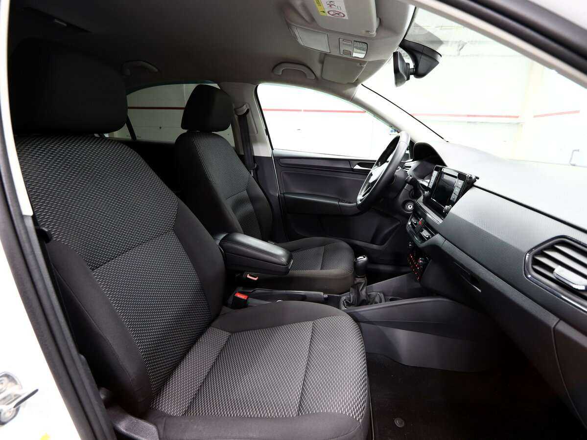 Б/У Фольксваген Поло 2020 года. Фото: #12