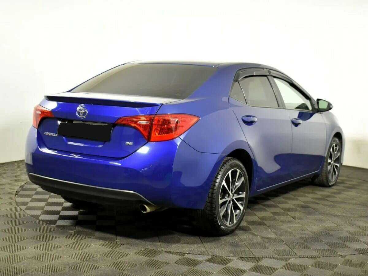 Б/У Тойота Королла 2018 года. Фото: #3