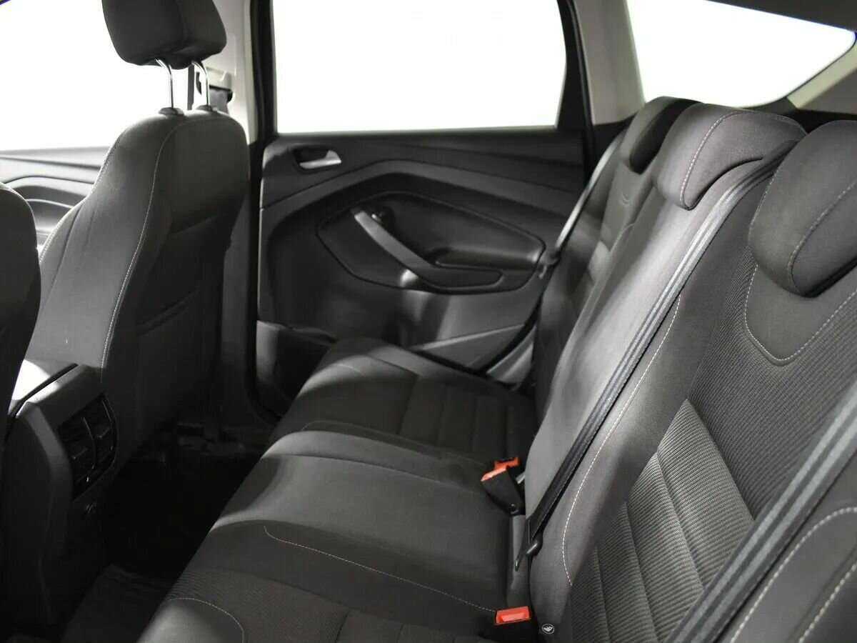 Б/У Форд Куга 2013 года. Фото: #4