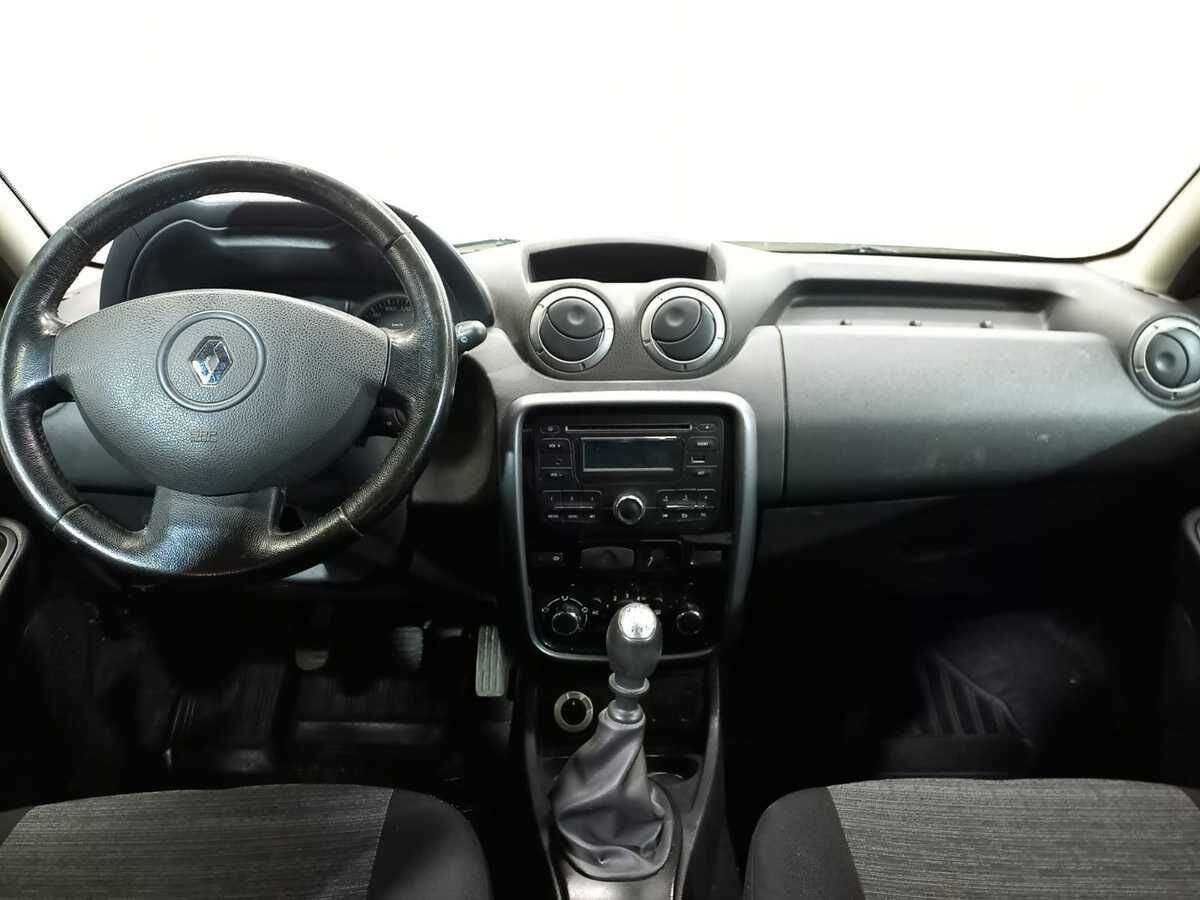 Б/У Рено Дастер 2014 года. Фото: #8