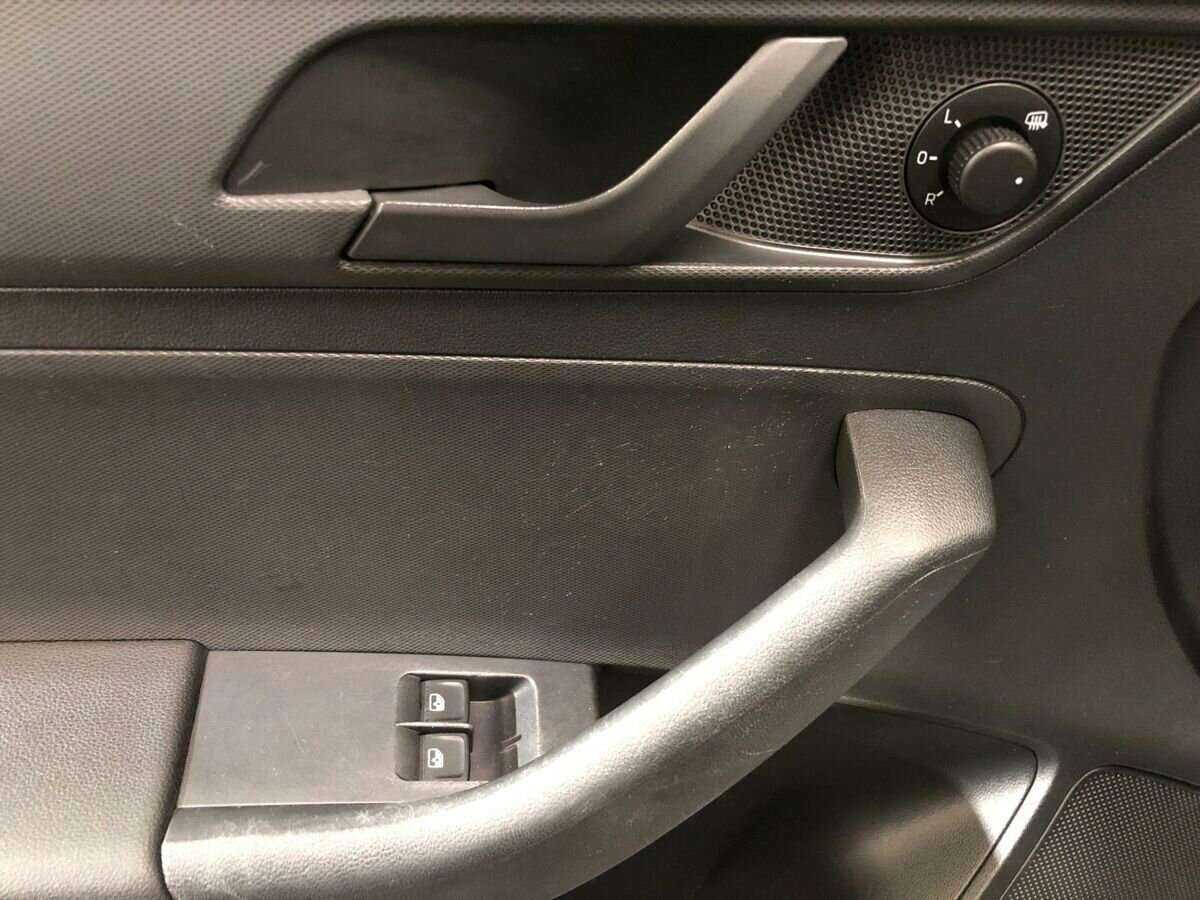 Б/У Шкода Рапид 2015 года. Фото: #17