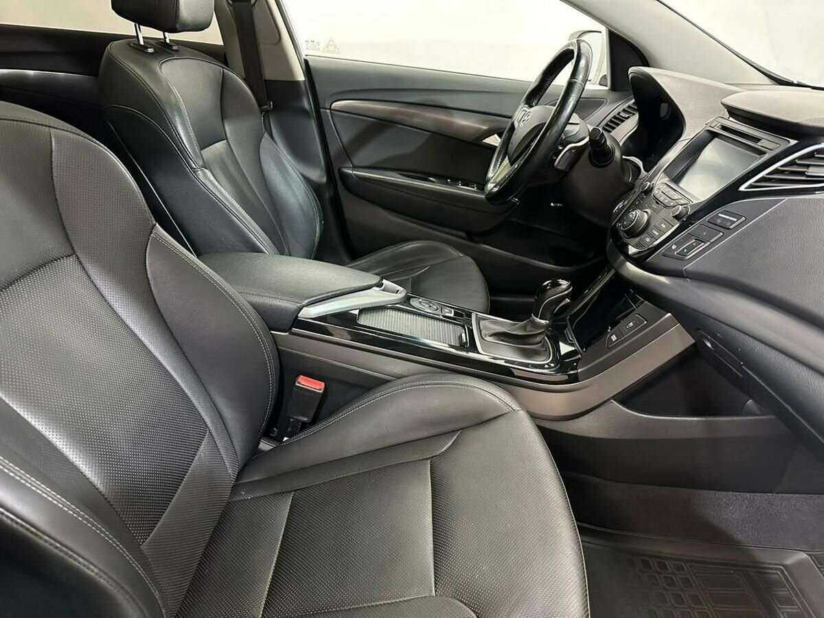 Б/У Хендай ай40 2015 года. Фото: #9