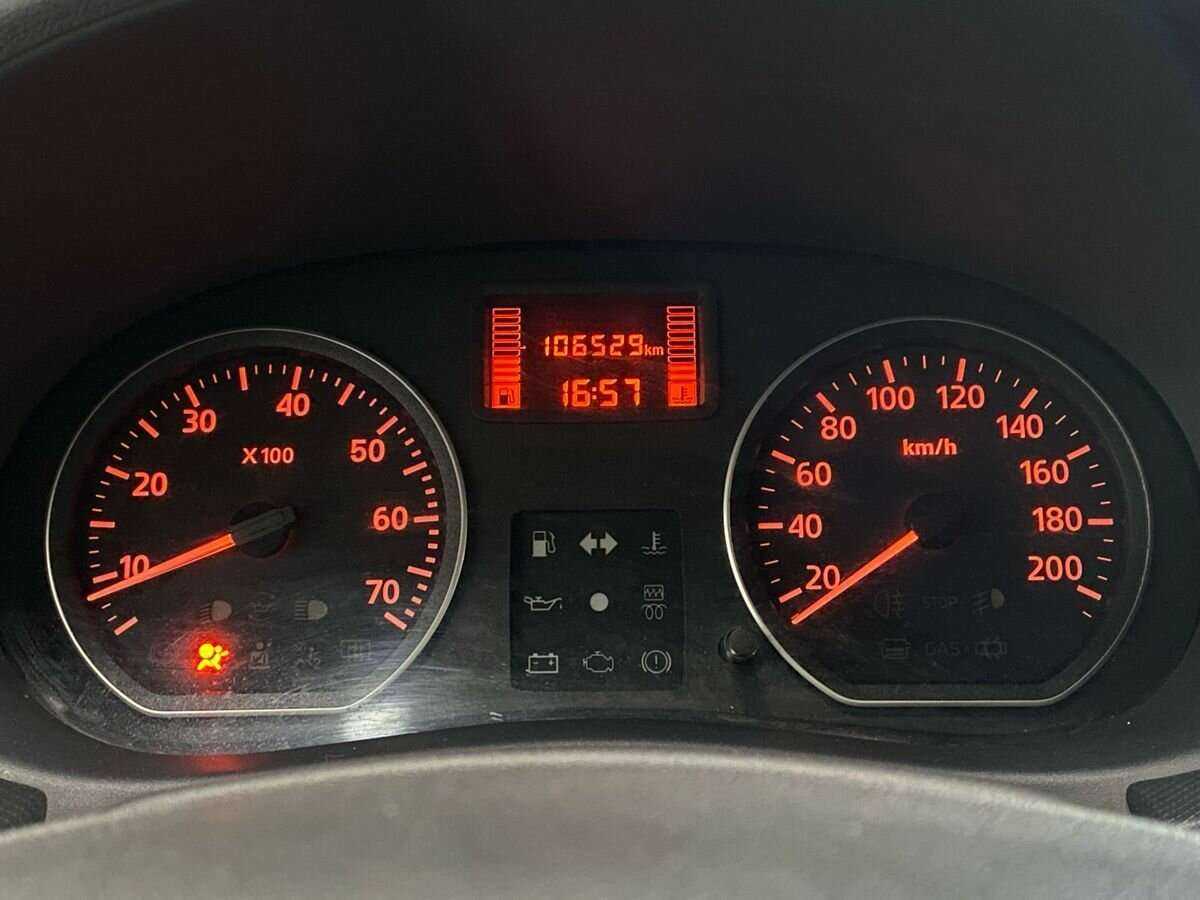 Б/У Рено Сандеро 2012 года. Фото: #11