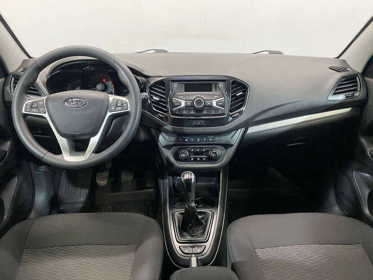 Б/У Лада (ВАЗ) Веста 2018 года. Фото: #8