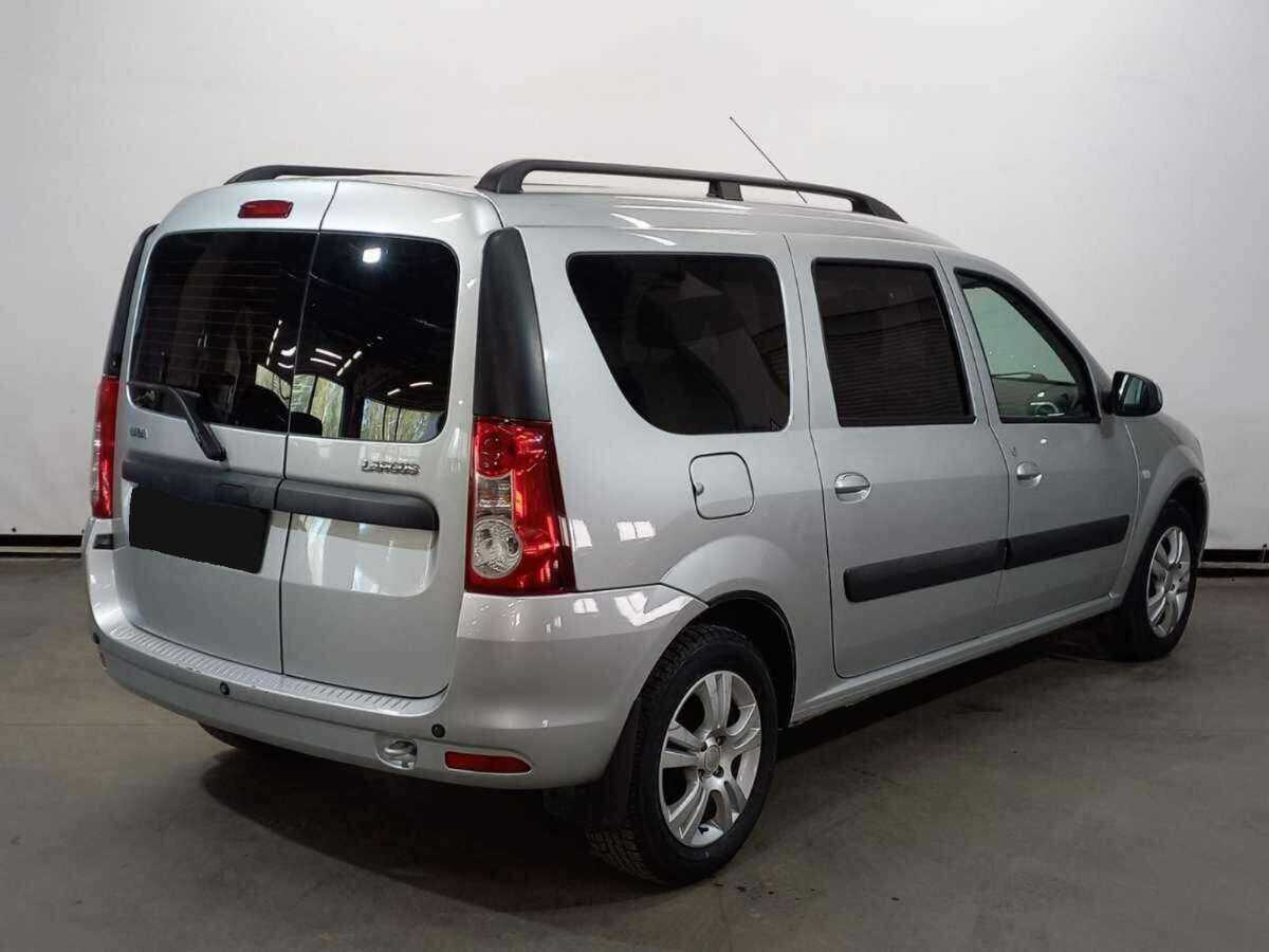 Б/У Лада (ВАЗ) Ларгус 2017 года. Фото: #4