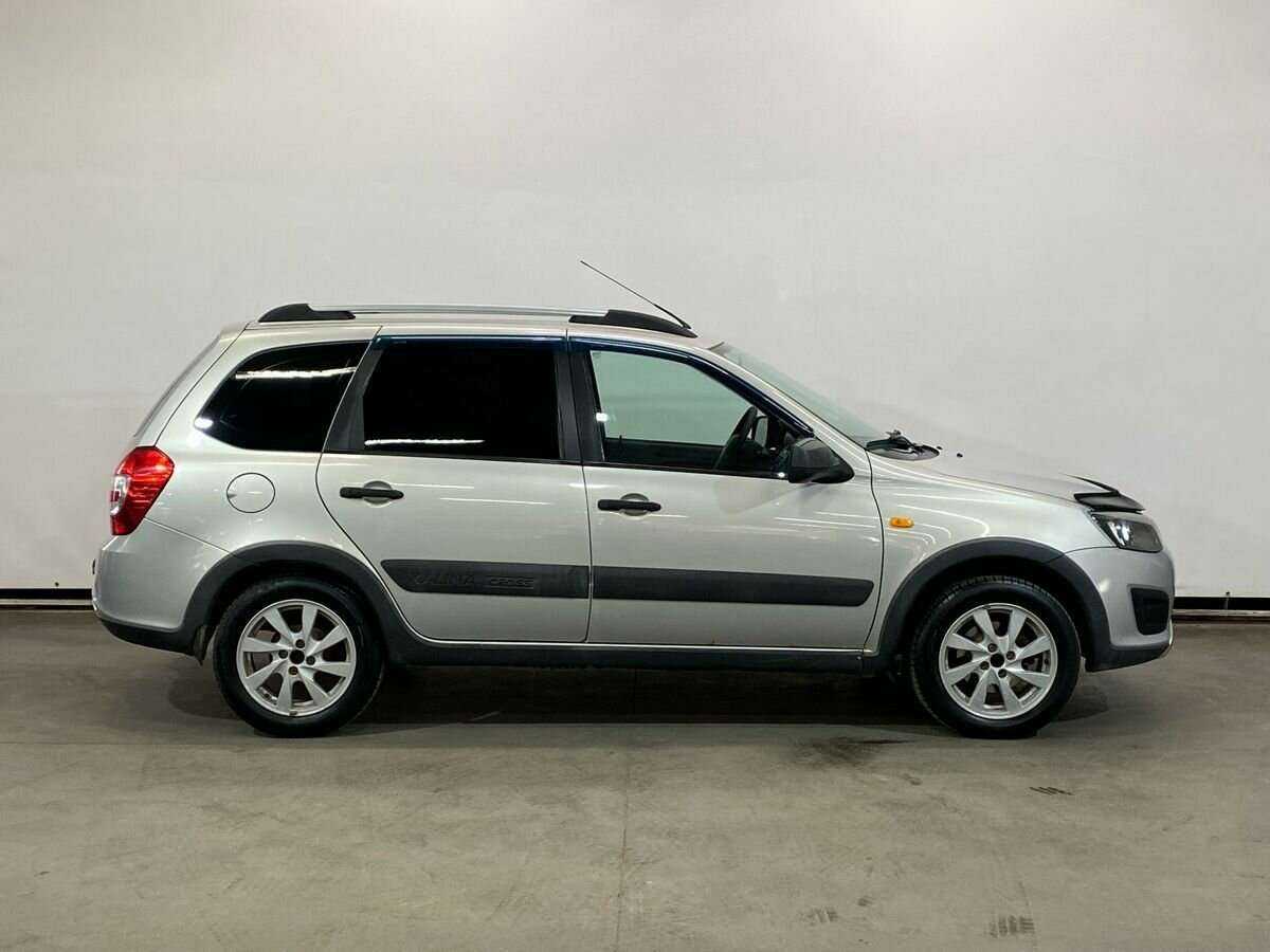 Б/У Лада (ВАЗ) Калина 2015 года. Фото: #3