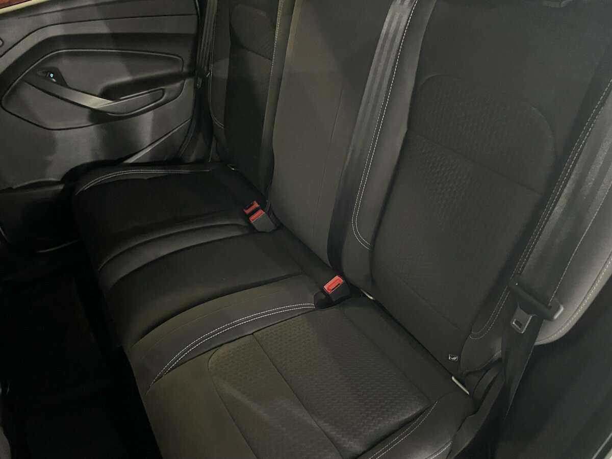 Б/У Форд Куга 2017 года. Фото: #18