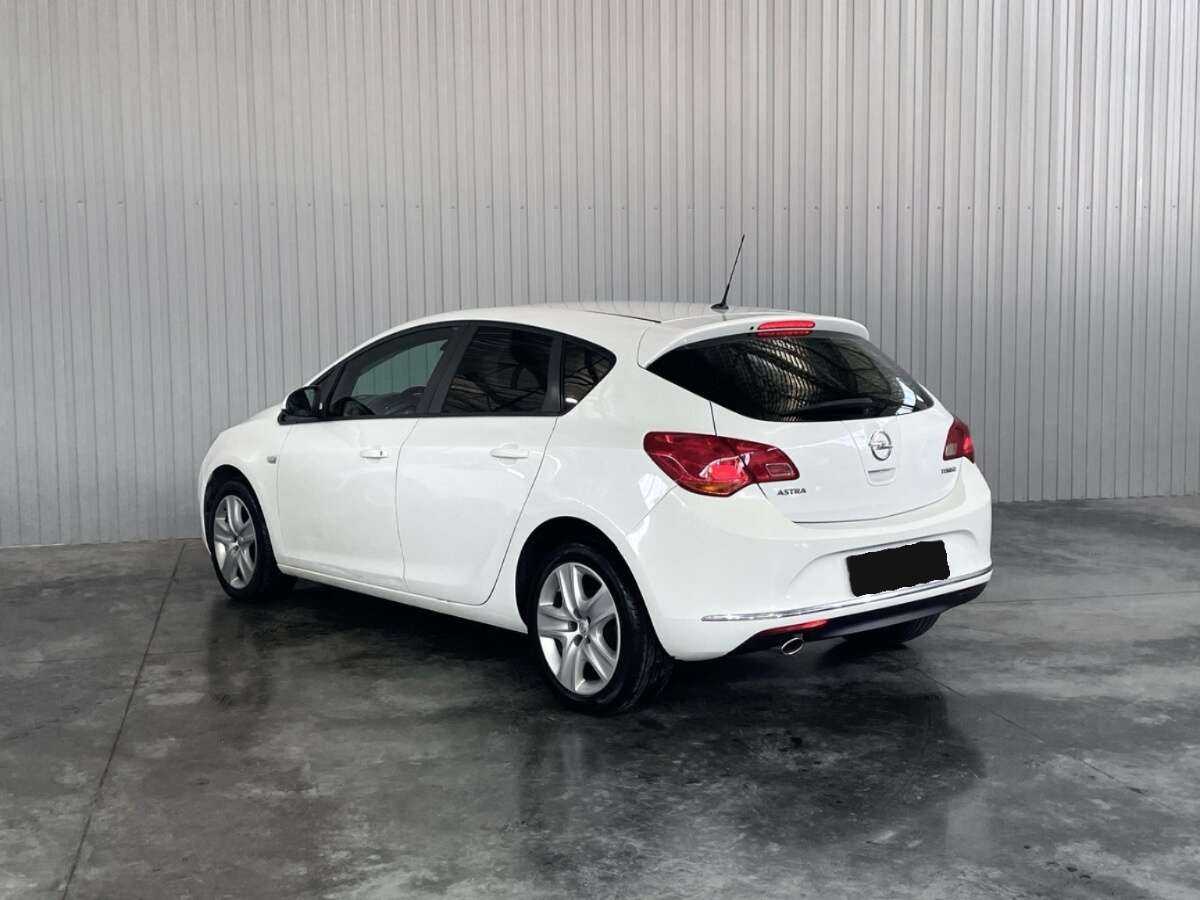 Б/У Опель Астра 2012 года. Фото: #6