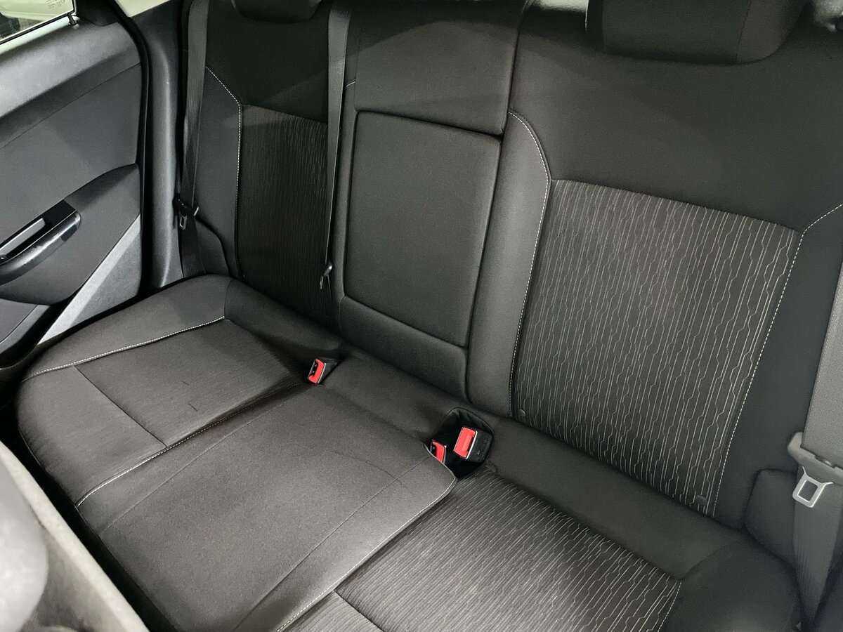 Б/У Опель Астра 2012 года. Фото: #16