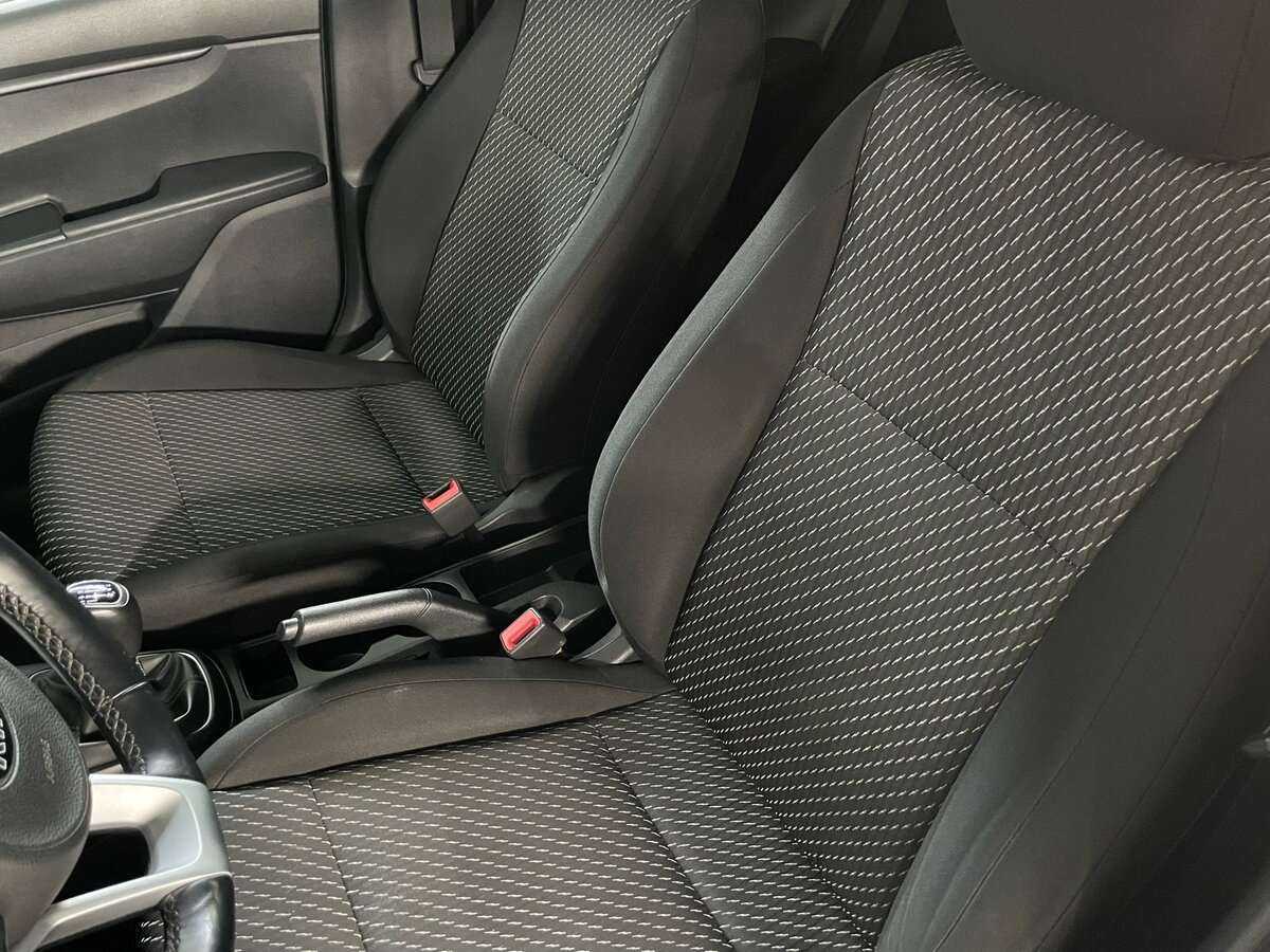 Б/У Киа Рио 2018 года. Фото: #14