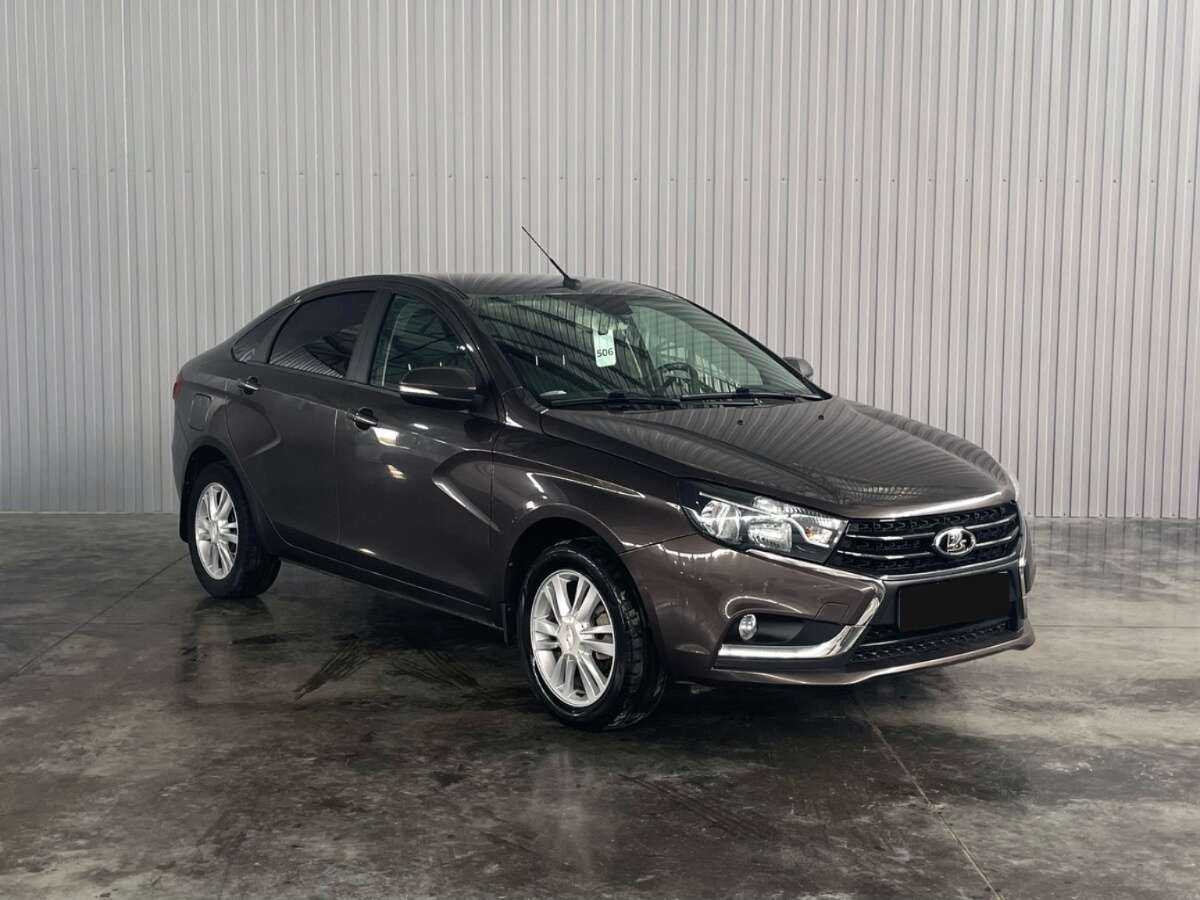 Б/У Лада (ВАЗ) Веста 2018 года. Фото: #2