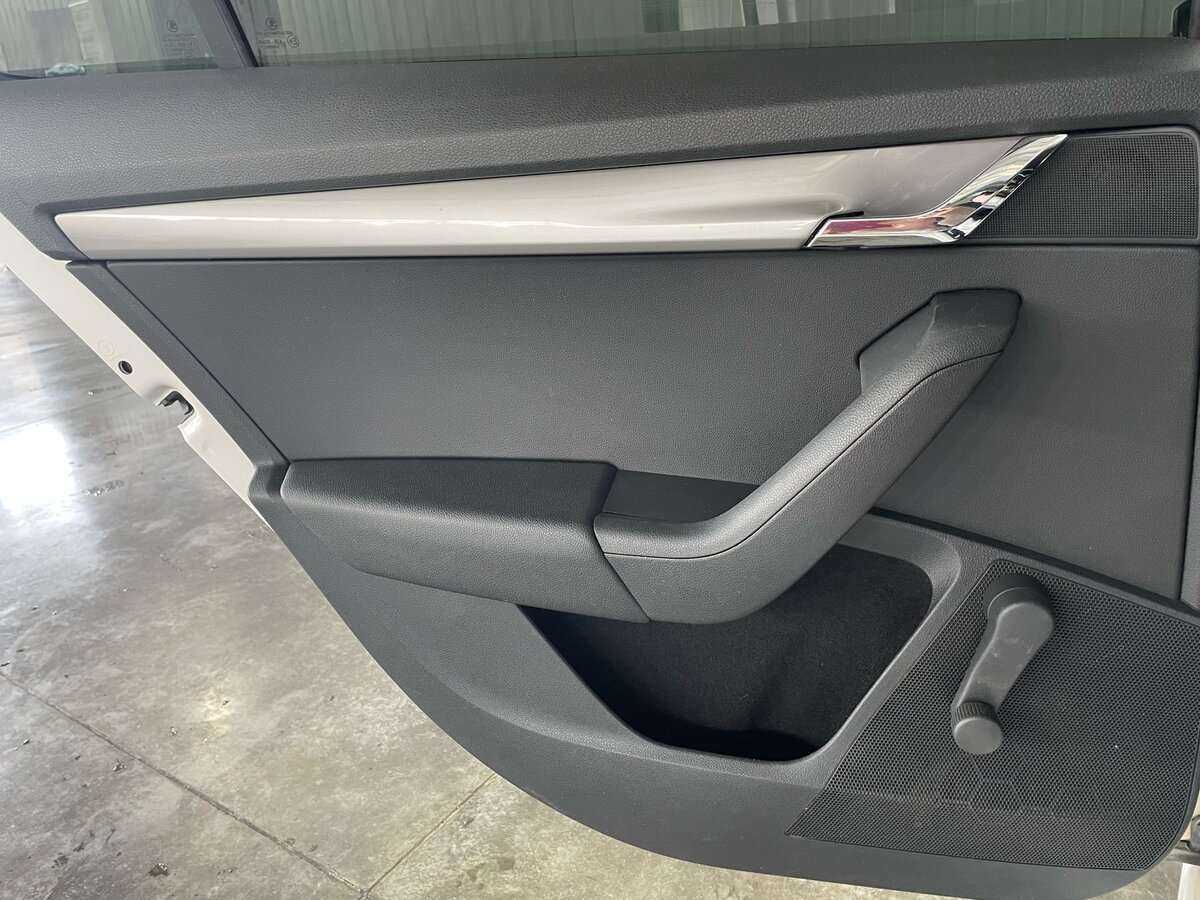 Б/У Шкода Октавия 2013 года. Фото: #17