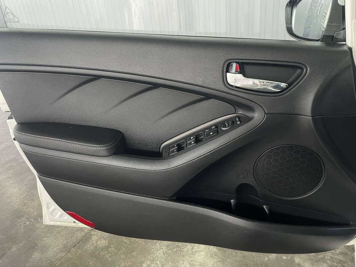 Б/У Киа Церато 2014 года. Фото: #20