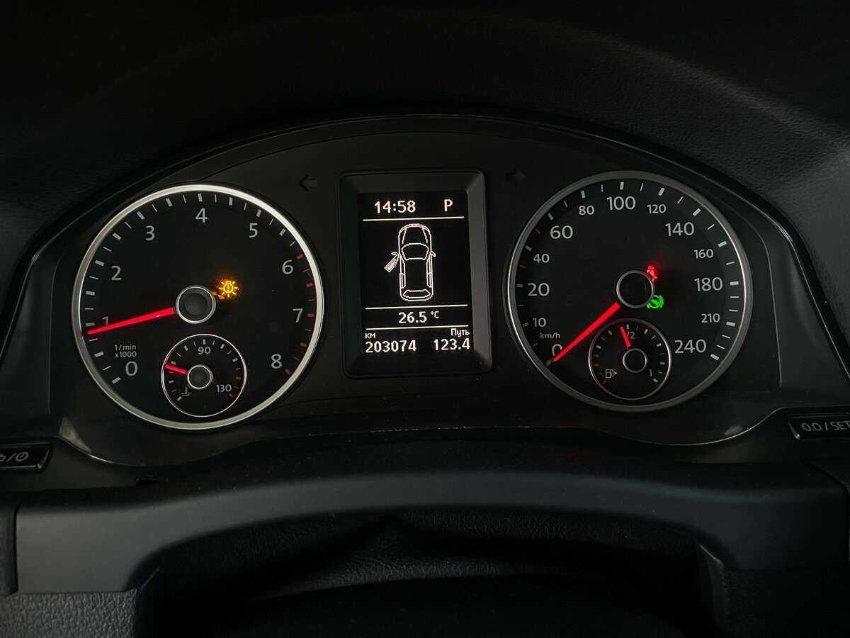 Б/У Фольксваген Тигуан 2014 года. Фото: #10