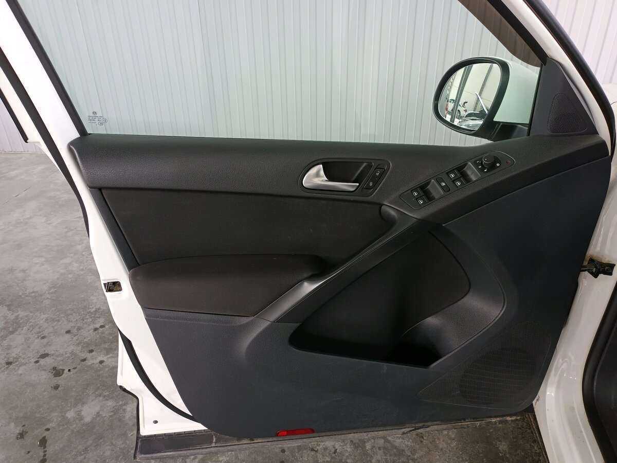 Б/У Фольксваген Тигуан 2013 года. Фото: #16