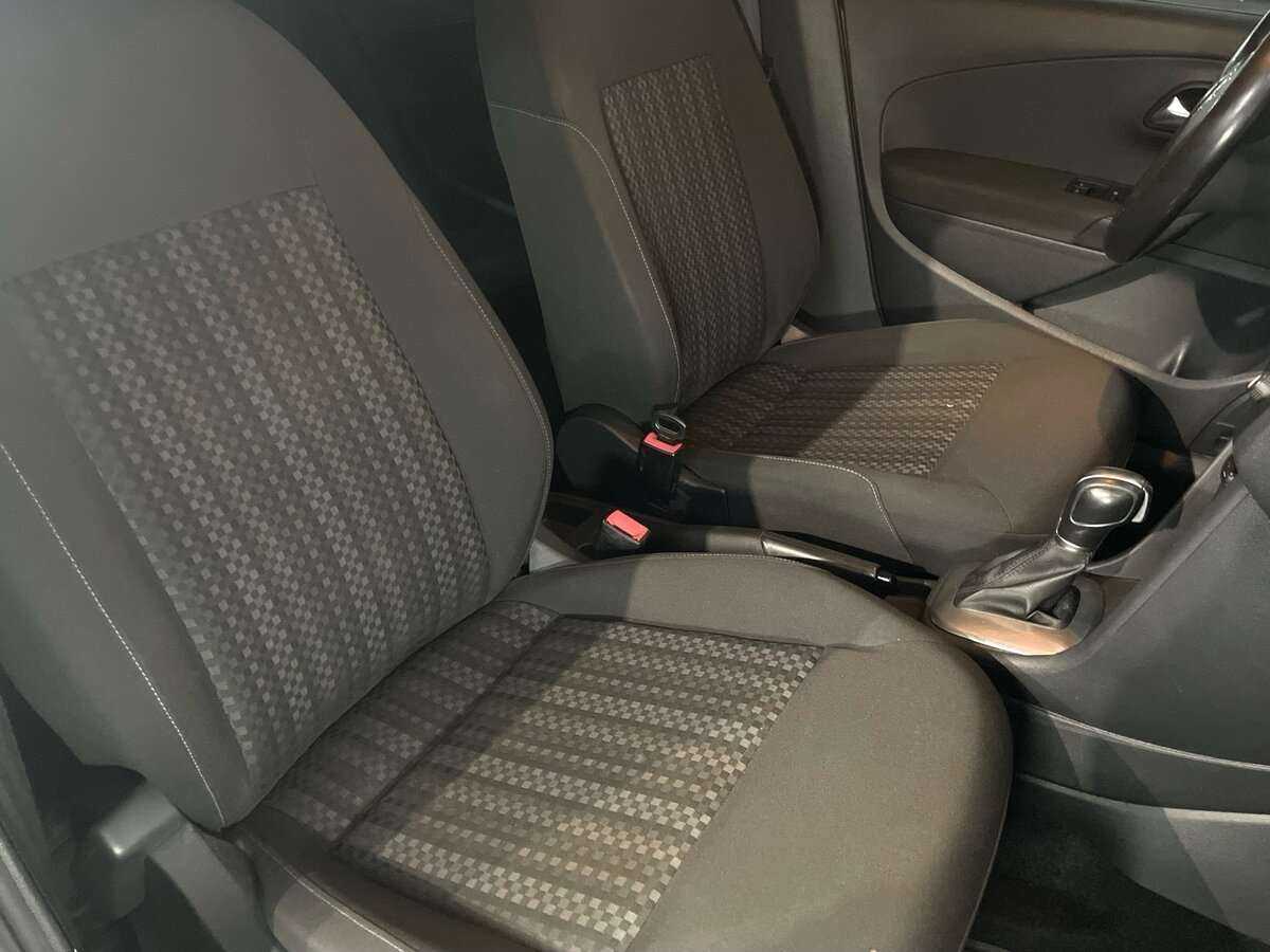 Б/У Фольксваген Поло 2017 года. Фото: #13