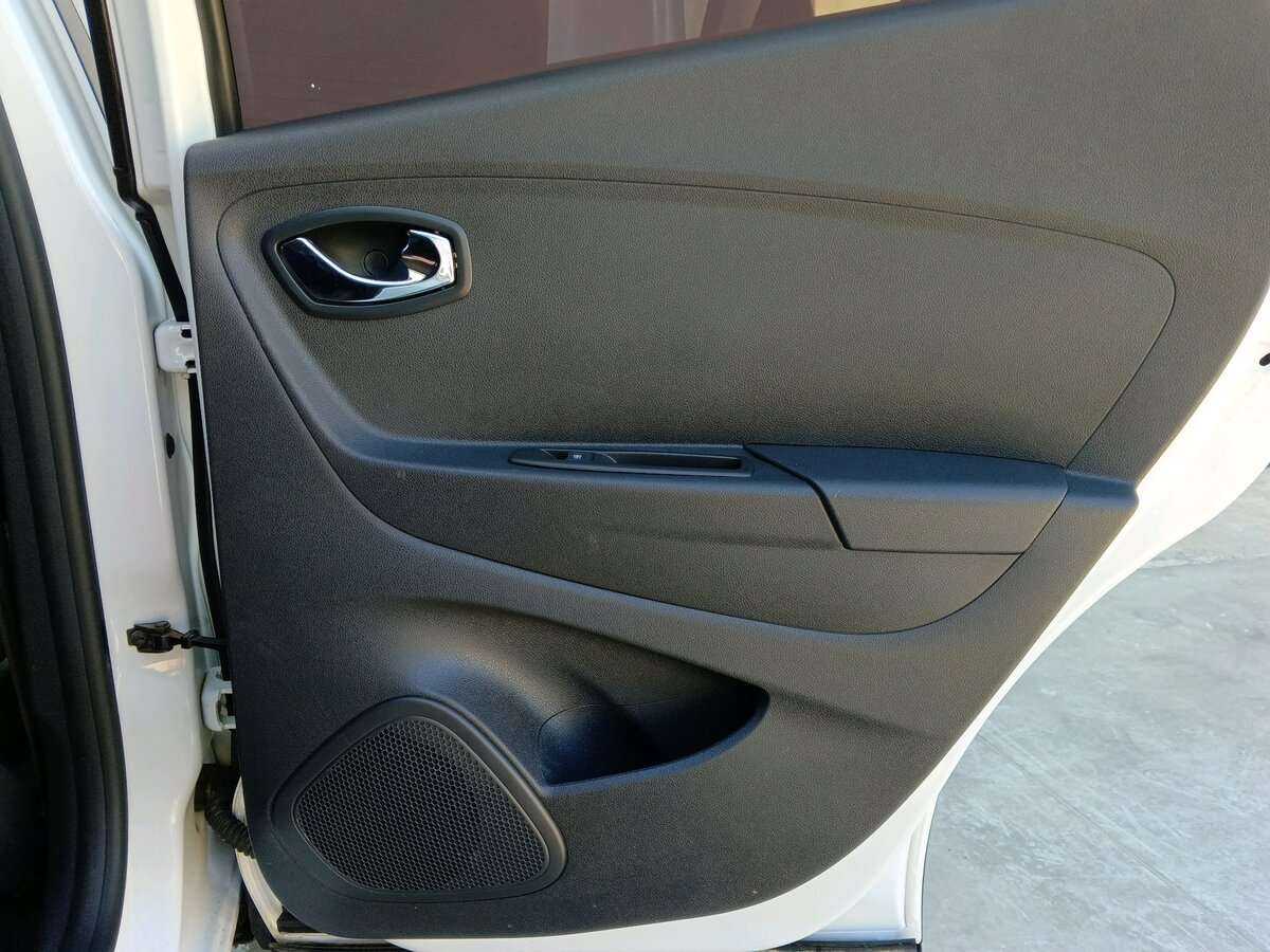 Б/У Рено Каптюр 2017 года. Фото: #17