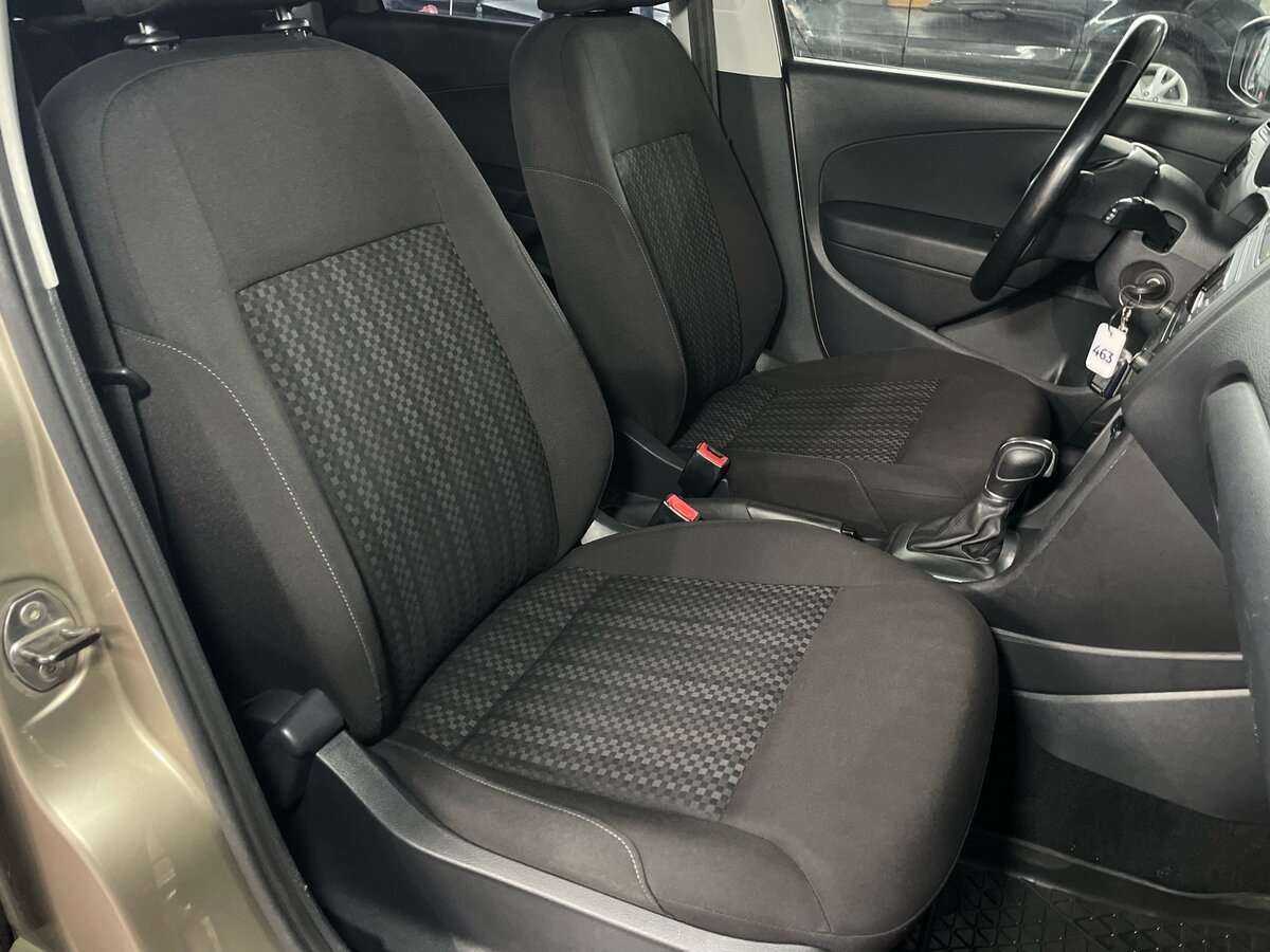 Б/У Фольксваген Поло 2016 года. Фото: #13