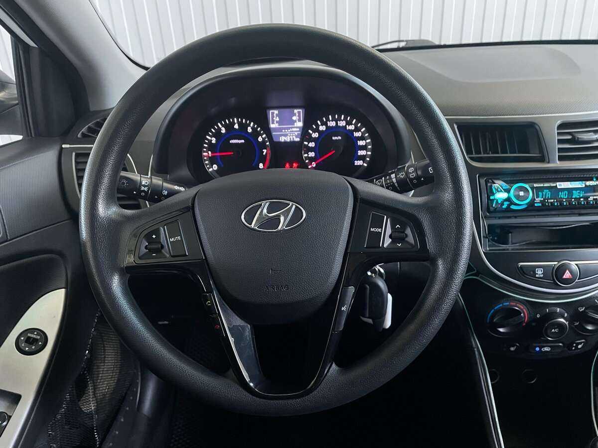 Б/У Хендай Солярис 2014 года. Фото: #9