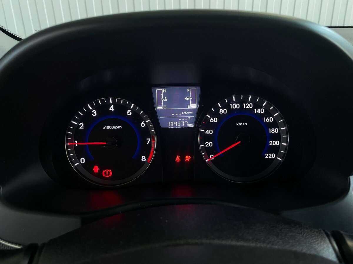 Б/У Хендай Солярис 2014 года. Фото: #12