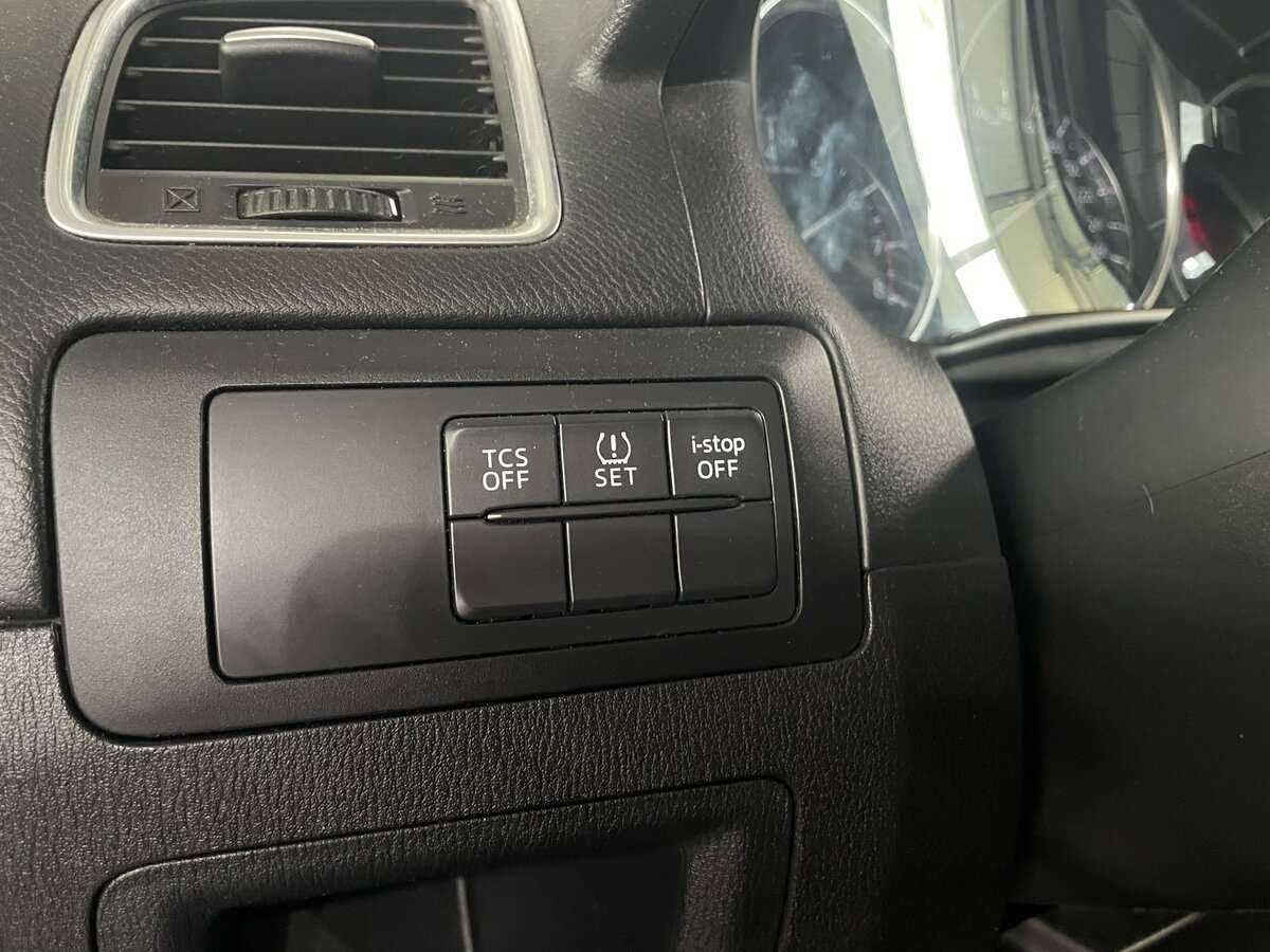 Б/У Мазда Ц-Икс-5 2016 года. Фото: #13