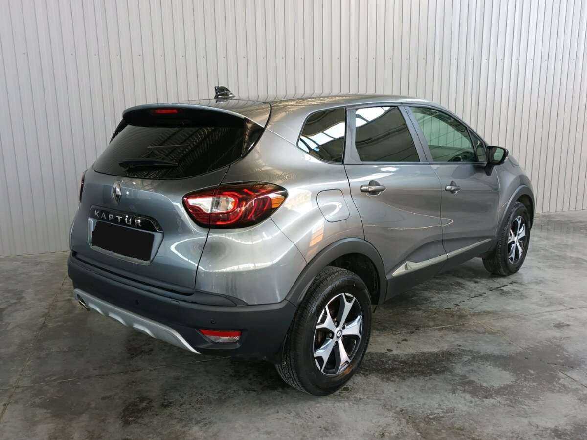 Б/У Рено Каптюр 2022 года. Фото: #4