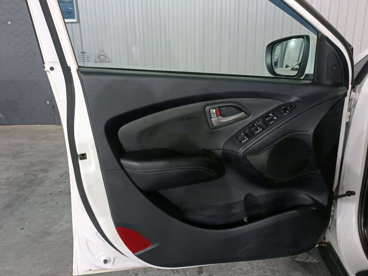 Б/У Хендай ай-икс35 2012 года. Фото: #15