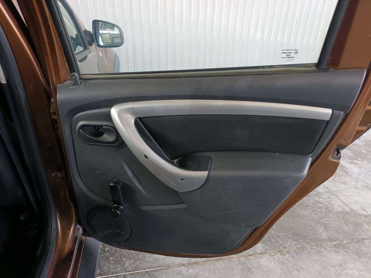 Б/У Рено Дастер 2012 года. Фото: #18