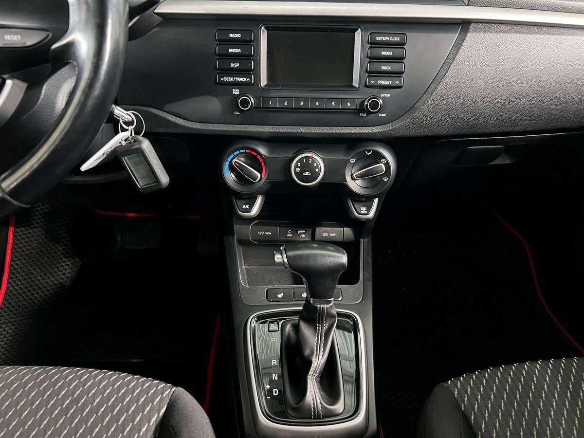 Б/У Киа Рио 2018 года. Фото: #12