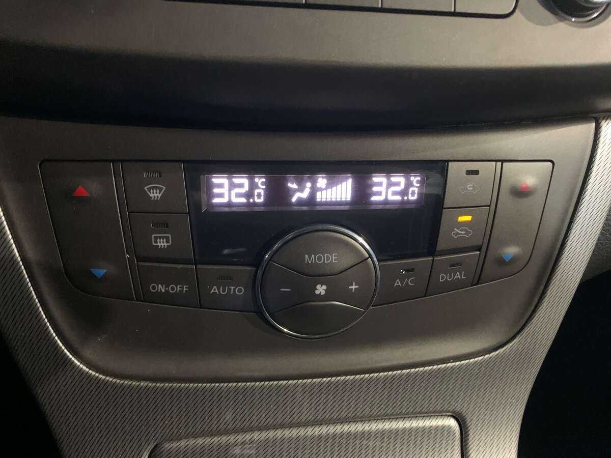 Б/У Ниссан Тиида 2015 года. Фото: #13