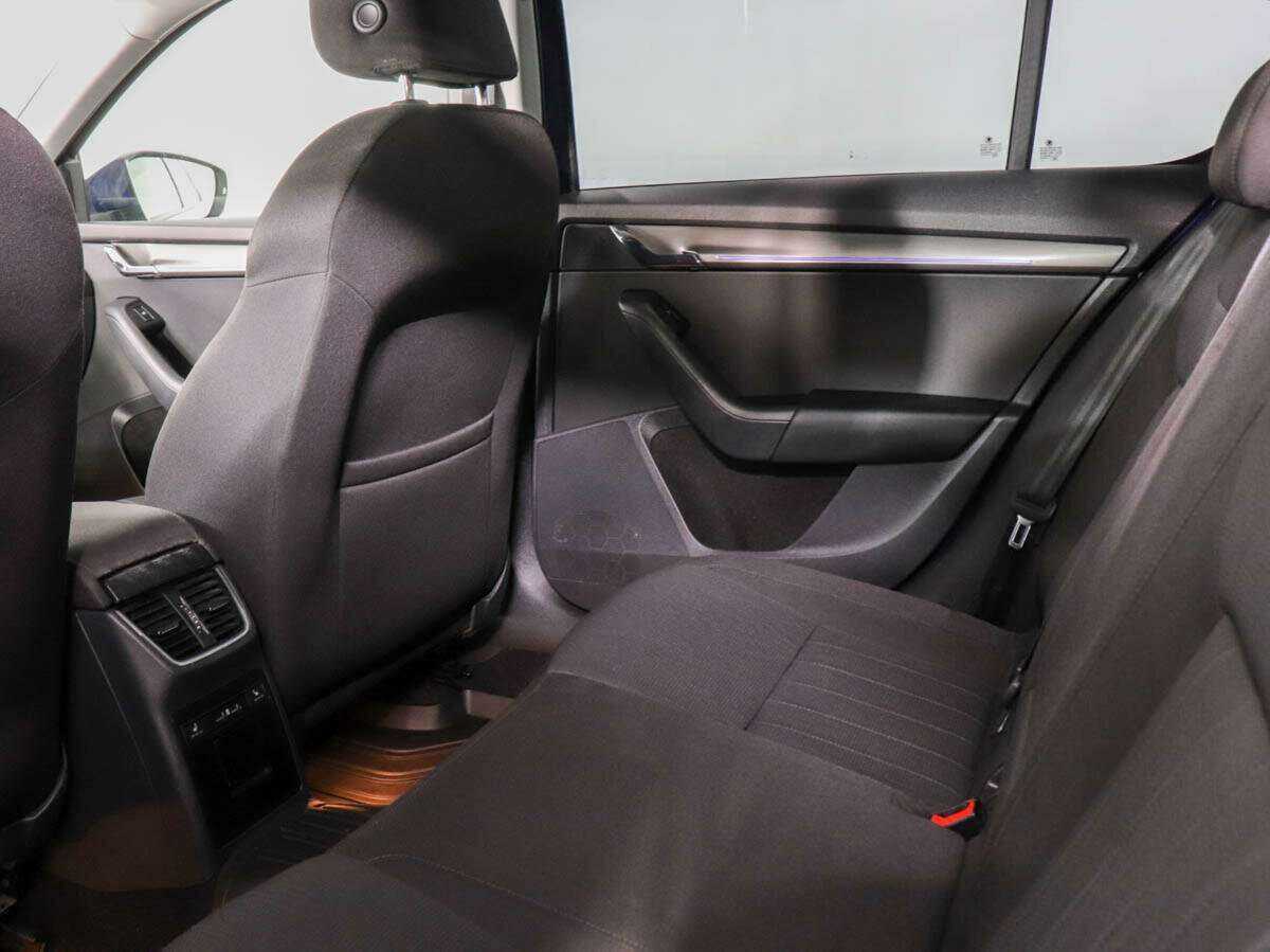 Б/У Шкода Октавия 2017 года. Фото: #10