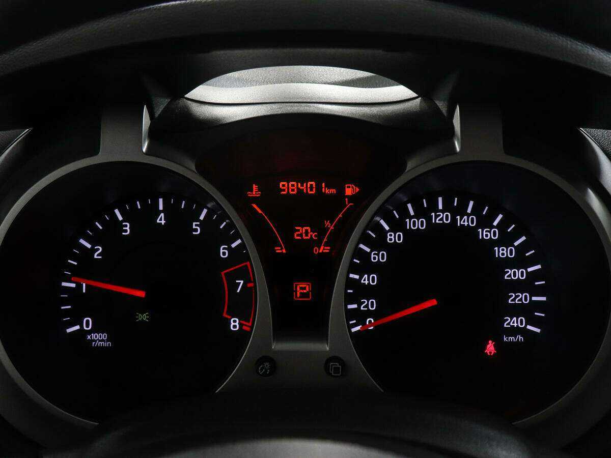 Б/У Ниссан Жук 2014 года. Фото: #10