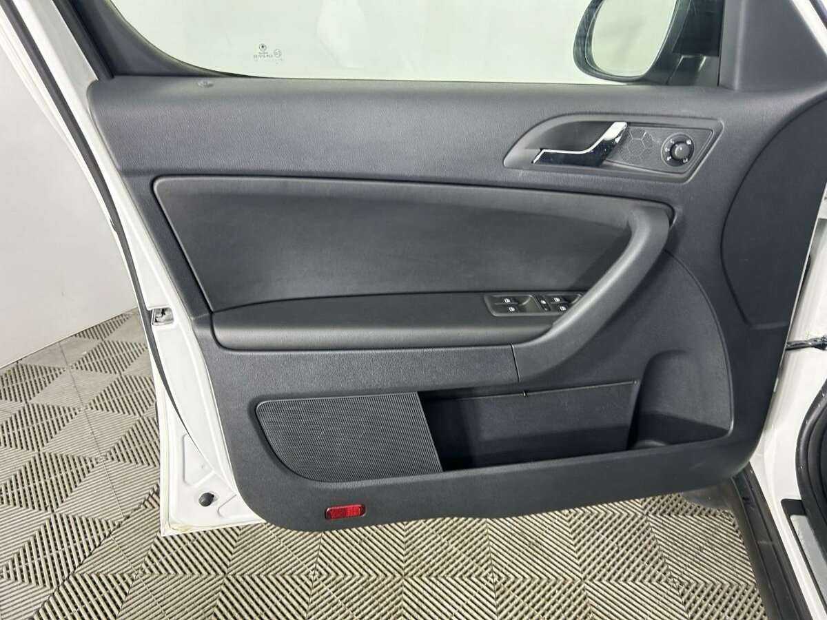 Б/У Шкода Йети 2017 года. Фото: #7