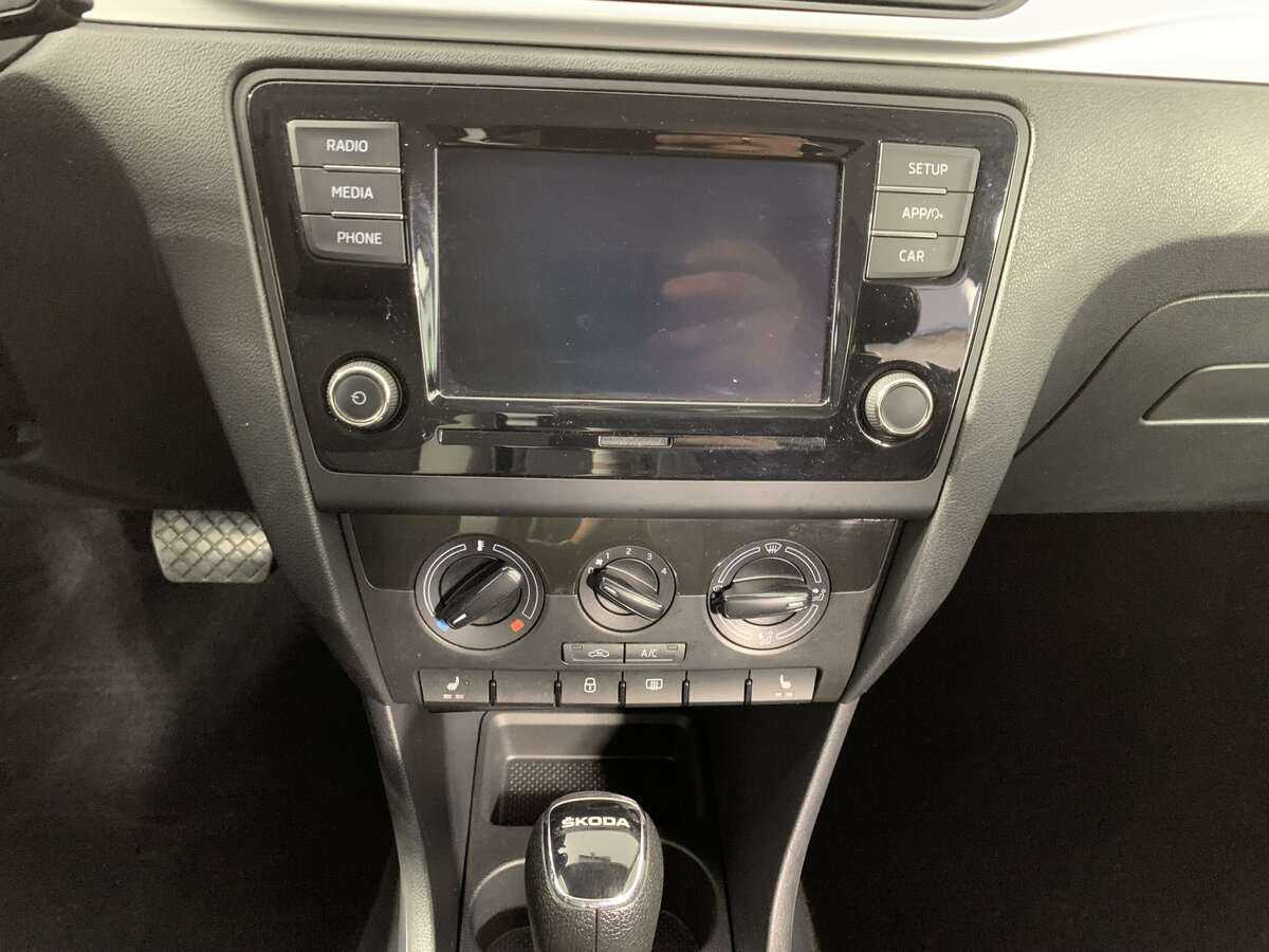 Б/У Шкода Рапид 2019 года. Фото: #12