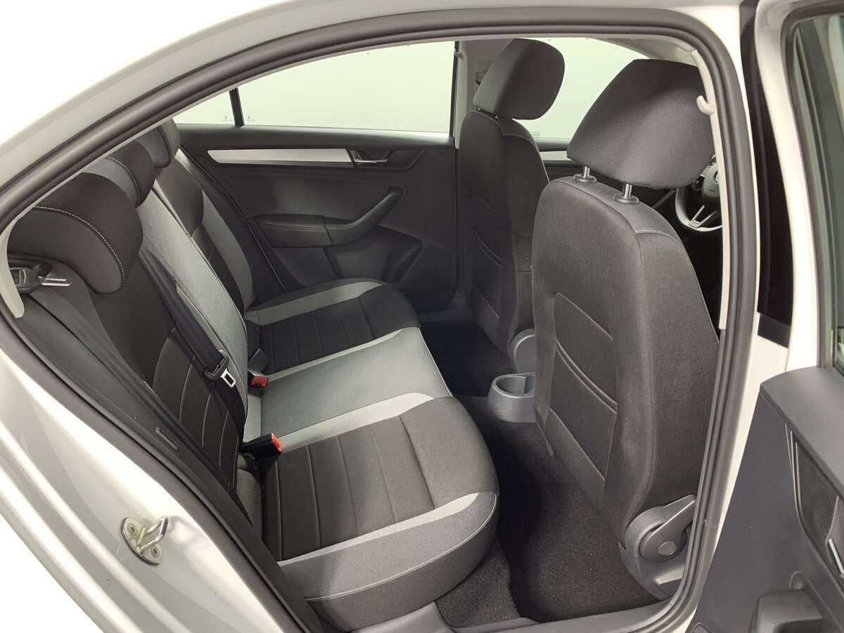 Б/У Шкода Рапид 2019 года. Фото: #16