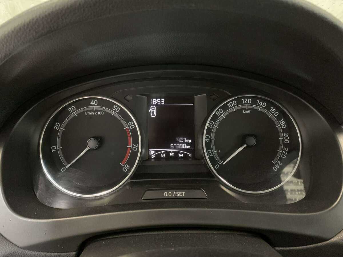 Б/У Шкода Рапид 2019 года. Фото: #10