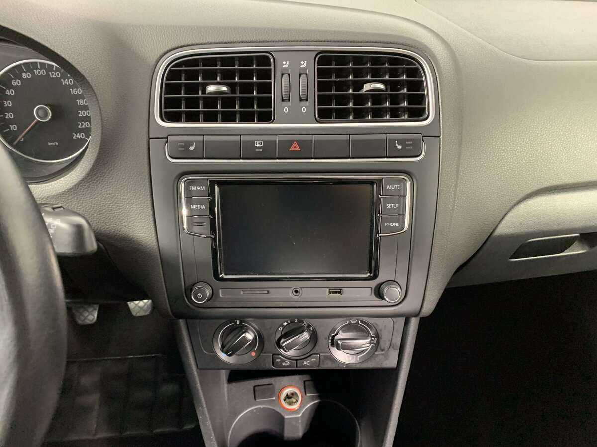 Б/У Фольксваген Поло 2012 года. Фото: #12